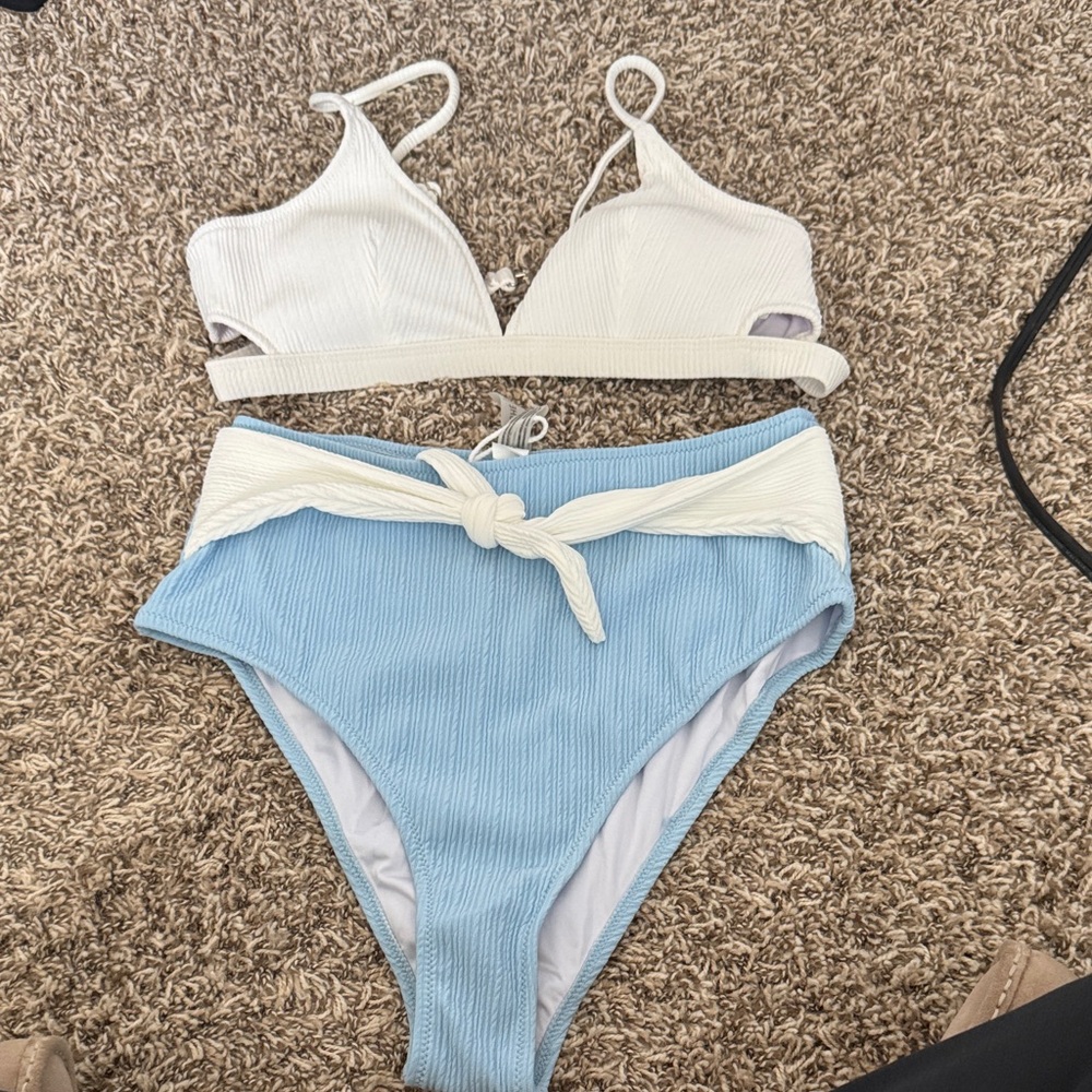 Cupshe White and Blue Bikini Set